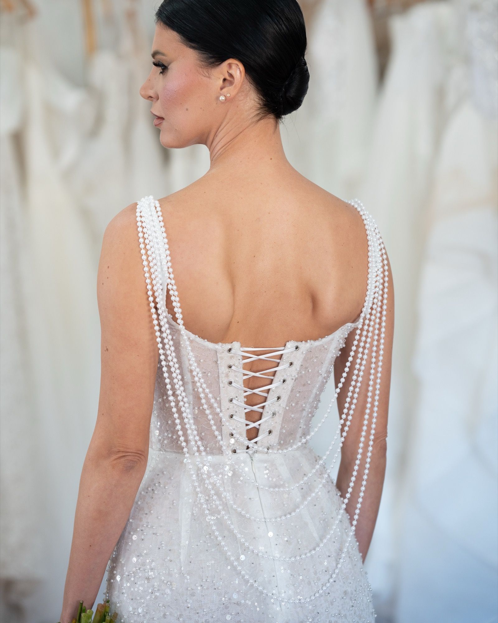 Detalle de la espalda de un vestido